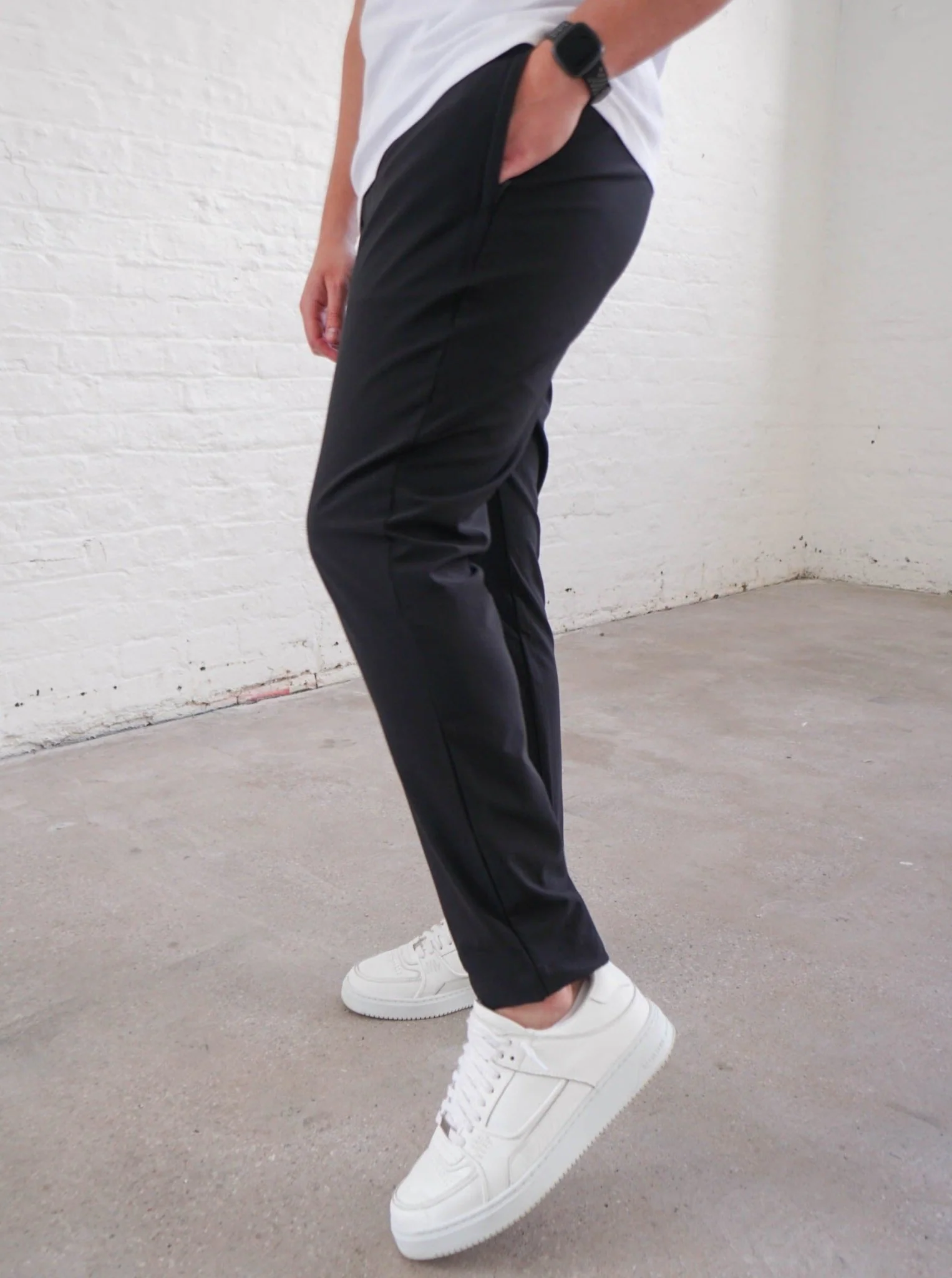 Everyday Pant In Black - Image 5