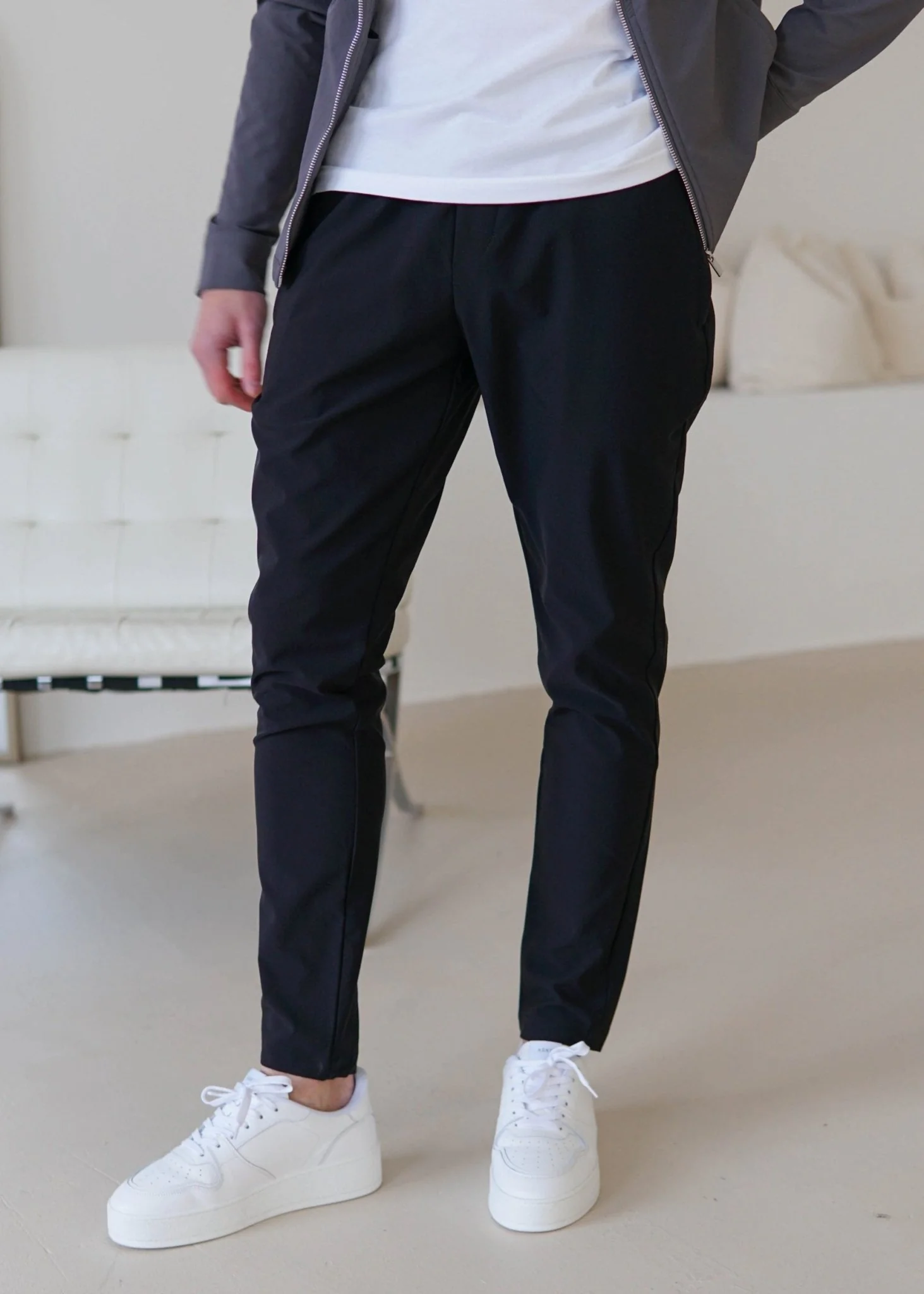 Everyday Pant In Black - Image 8
