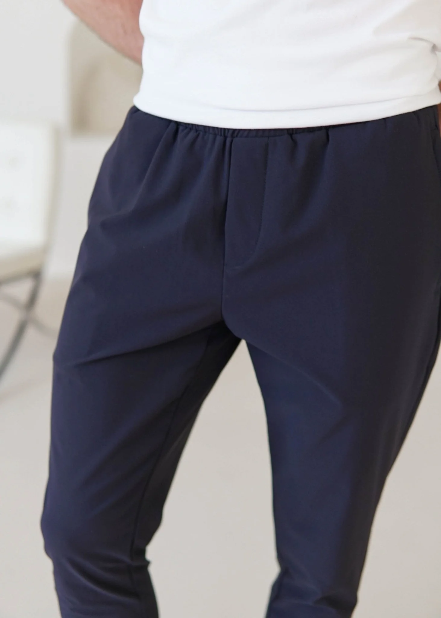 Everyday Pant In Navy - Image 9