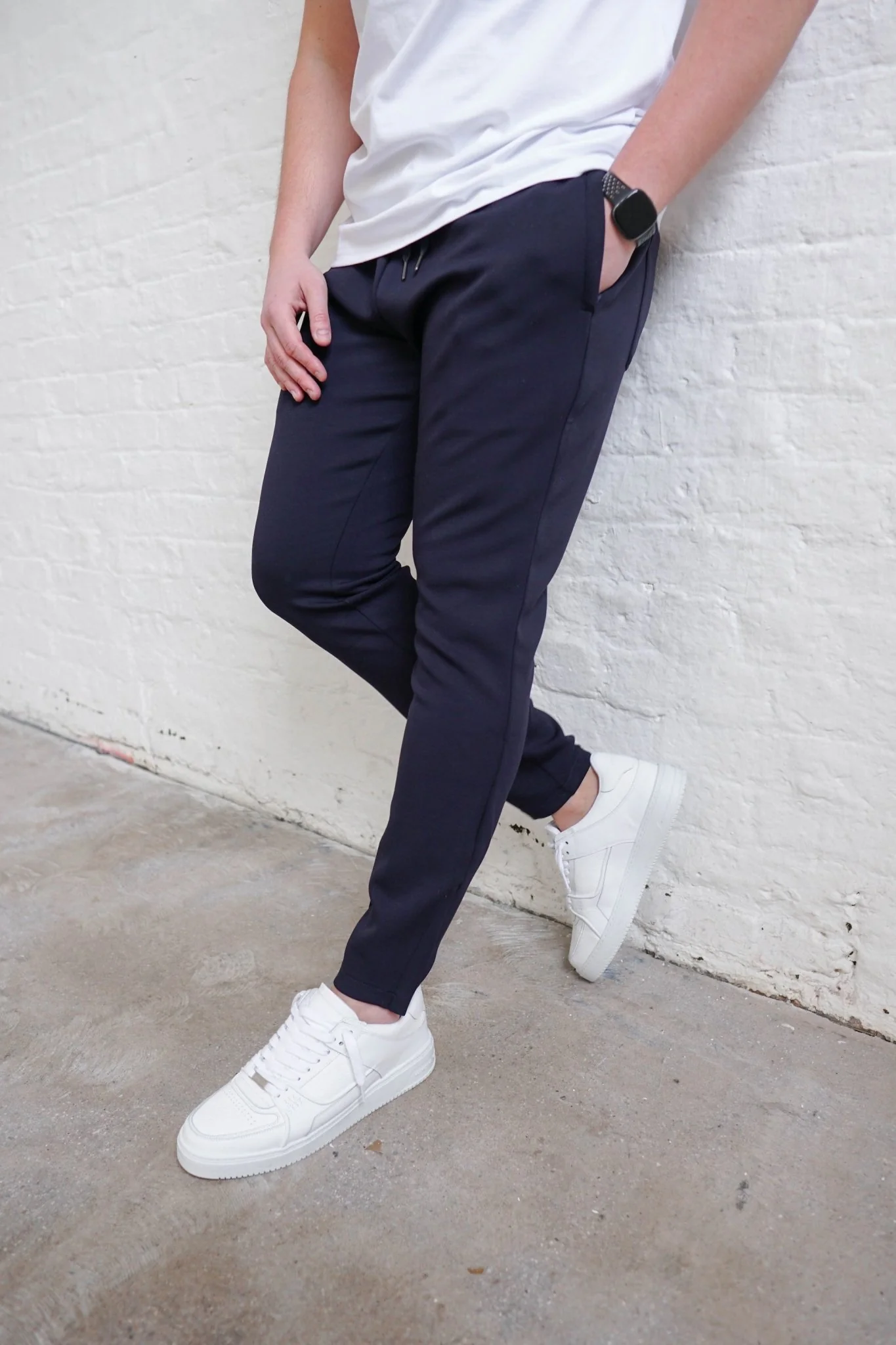 Luxe Aura Joggers In Navy - Image 7