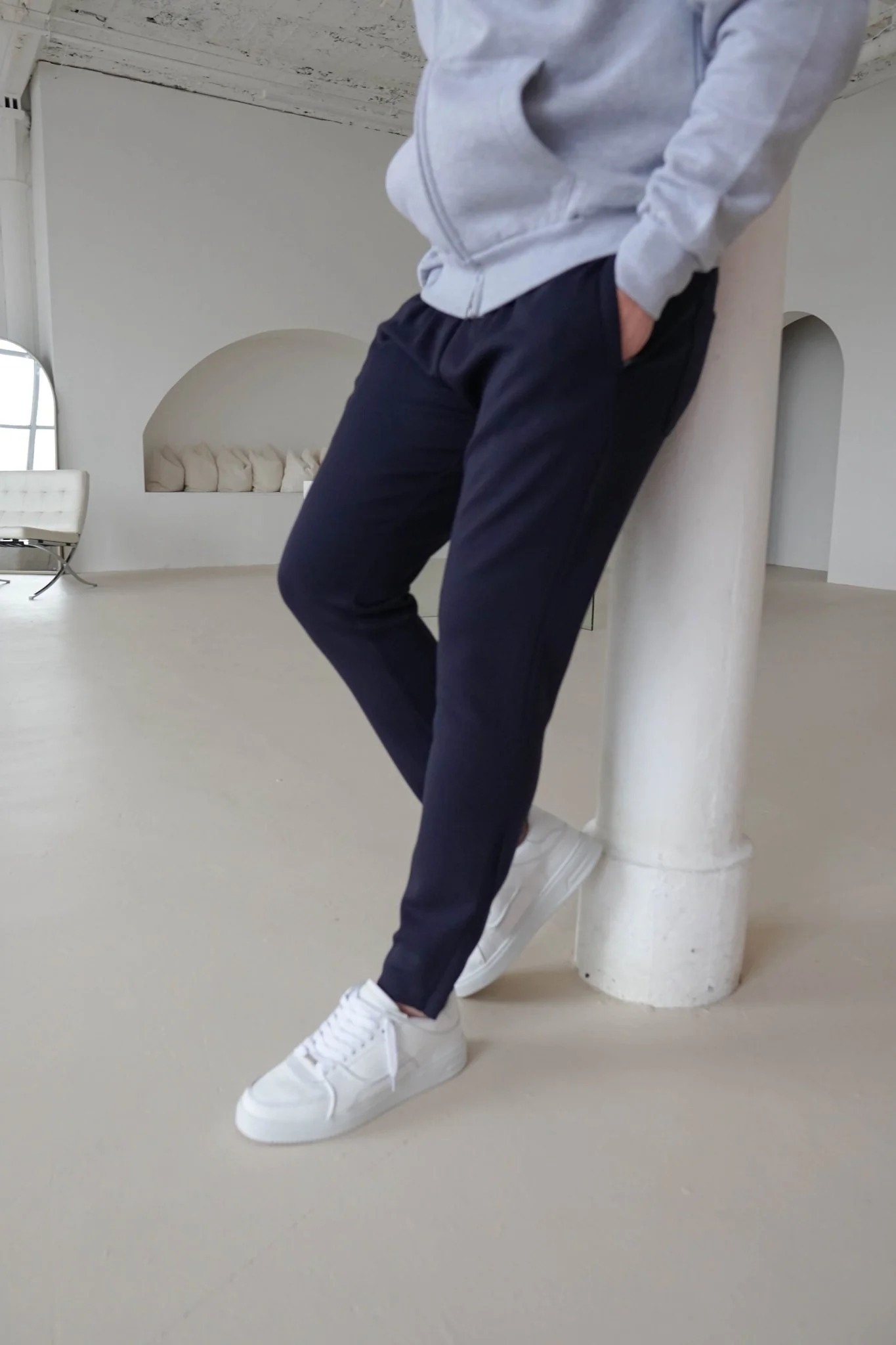 Luxe Aura Joggers In Navy - Image 9