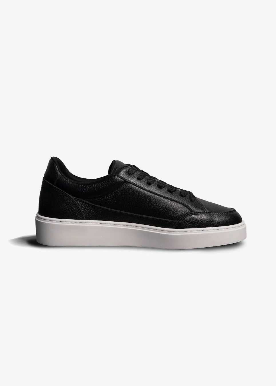 Premium Leather Trainer In Black/White - Image 11