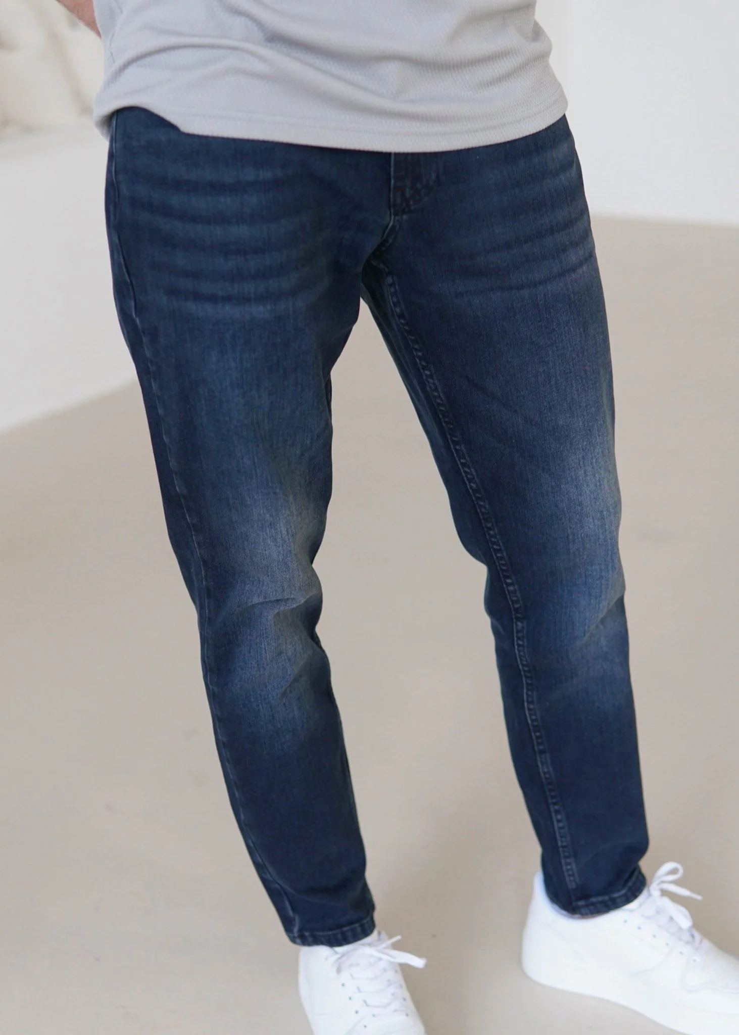 Relaxed Tapered Jeans In Midnight Dark Blue - Image 12
