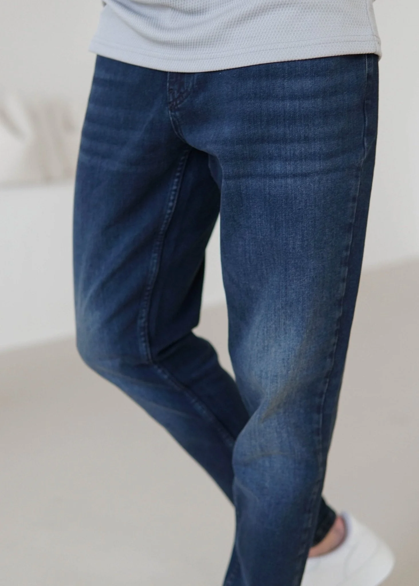 Relaxed Tapered Jeans In Midnight Dark Blue - Image 13