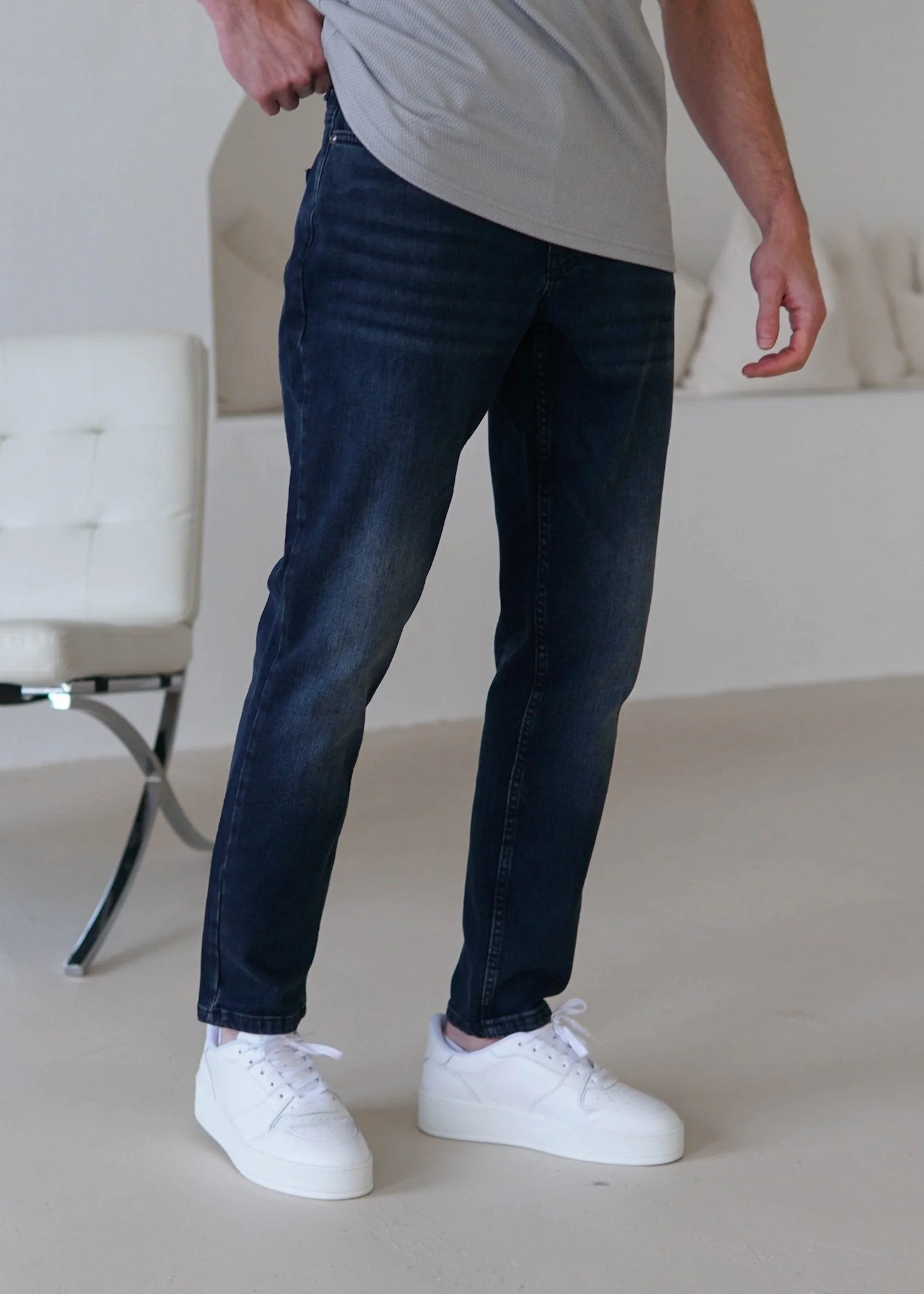 Relaxed Tapered Jeans In Midnight Dark Blue - Image 14