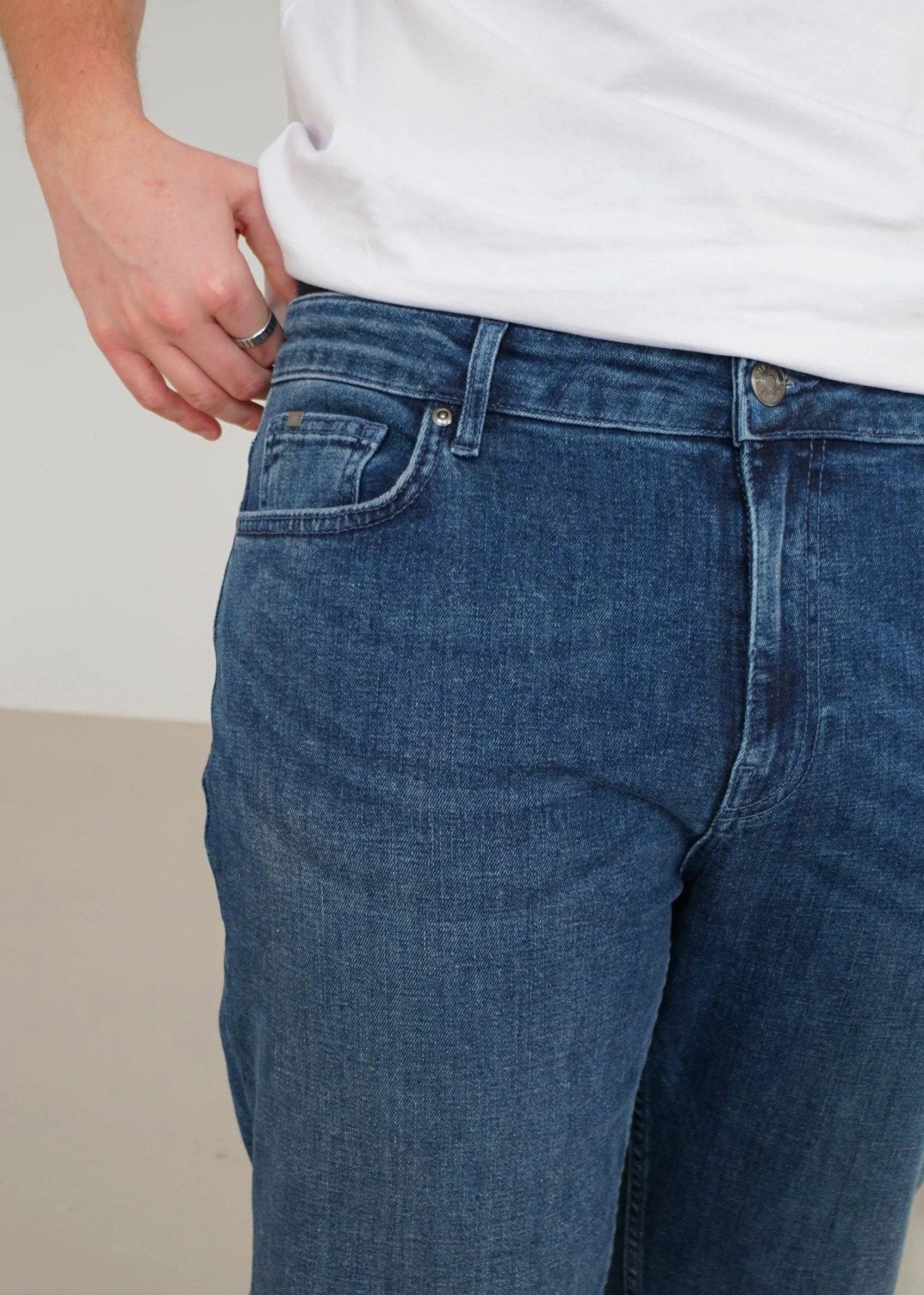 Relaxed Tapered Jeans In Mid Blue - Image 8