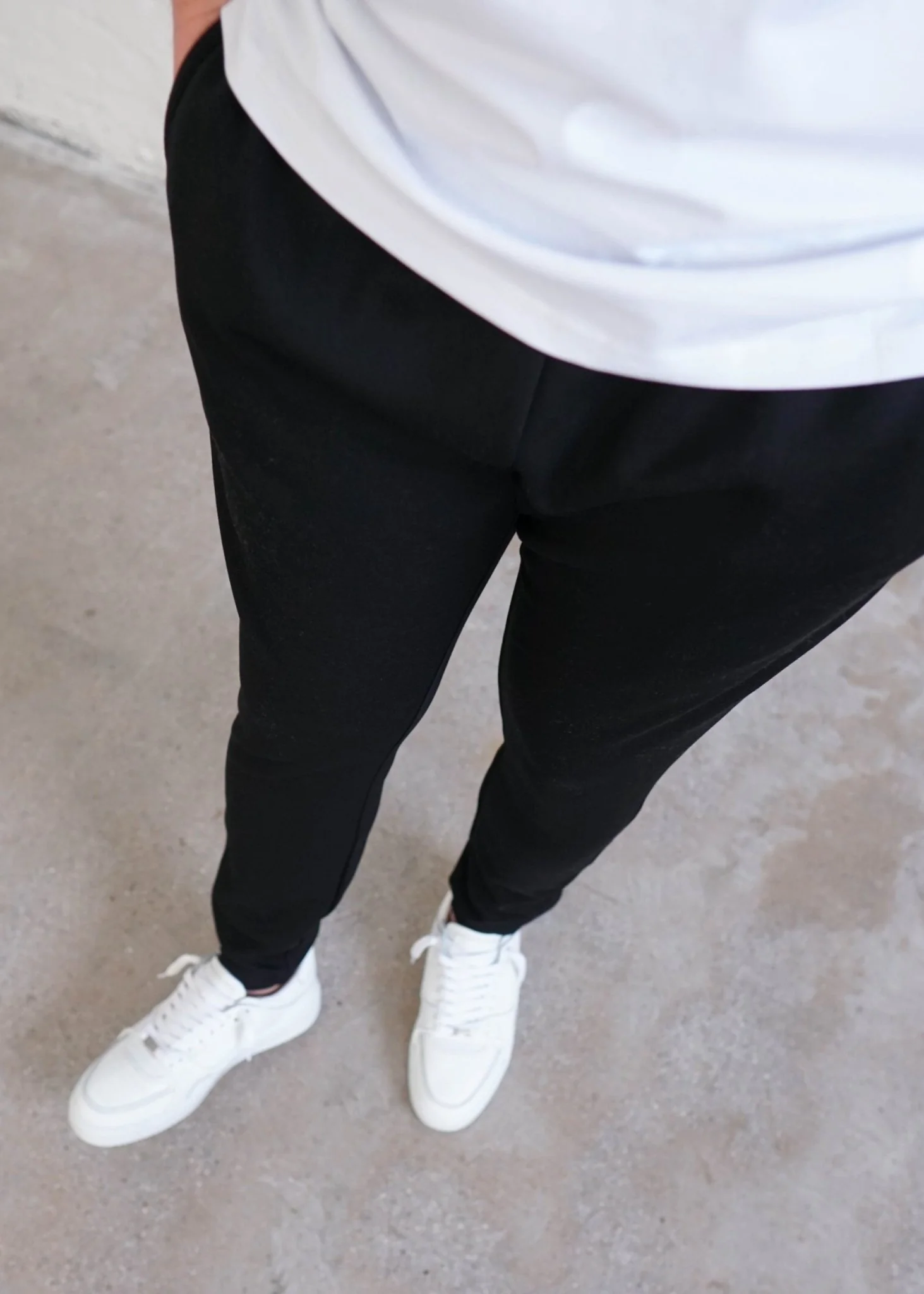 Luxe Aura Joggers In Black - Image 7
